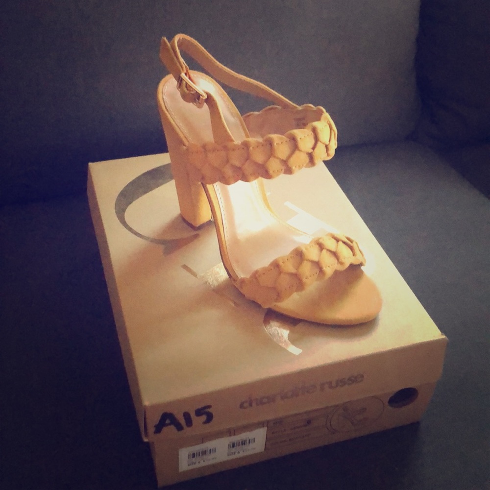 Women’s open toed sandal